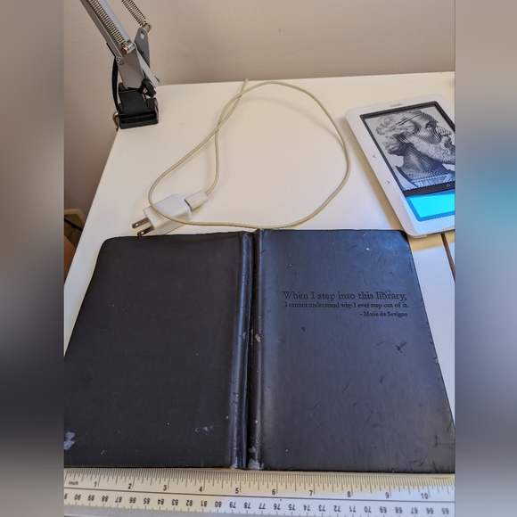 Original Barnes and noble Nook, Case and Charger, tested - Picture 5 of 13